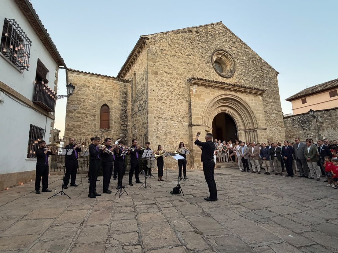La imágenes de Baeza bajo la luz de las velas