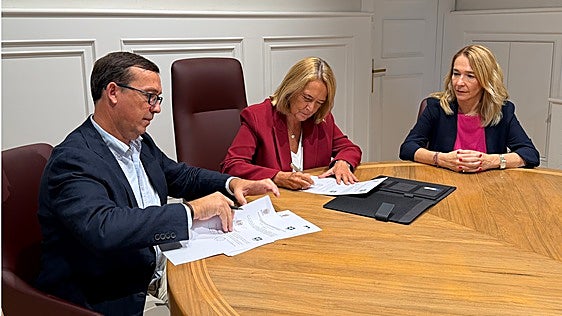 Motril amplía los recuerdos de los trabajadores de la Fábrica del Pilar