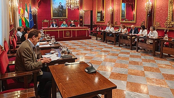 Granada rectifica la tasa de basura para rebajar el recibo de las entidades sin ánimo de lucro