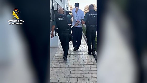 La Guardia Civil arresta al falso comercial de Granada que estafó 350.000 euros a más de 40 víctimas