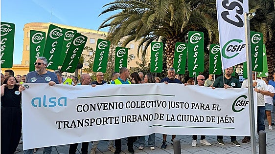 Los empleados de Alsa en Jaén exigen una negociación «real y justa» del convenio