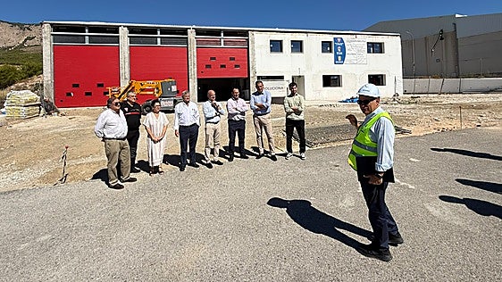 Recta final de las obras del primer Parque de Bomberos de Los Vélez