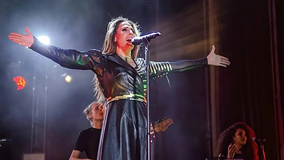 Granada se llena de música y teatro a precios especiales en otoño: Malú, Loquillo y mucho más