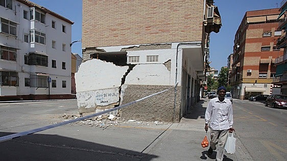 Granada aprueba nuevas ayudas para las 85 familias desalojadas por los terremotos