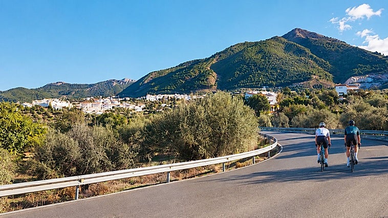 Costa del Sol Axarquía: cicloturismo, naturaleza y aventura más allá del litoral
