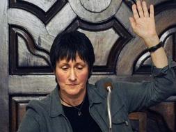 La alcaldesa de Mondragón, Inocencia Galparsoro, de ANV, ha sido citada a declarar en la Audiencia Nacional por el juez Garzón por un delito de desobediencia a la suspensión de acticidades de la formación abertzale. /EFE