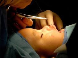 Un examen psicológico deberá valorar el nivel de madurez de los menores./ Archivo