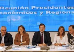 El PP bajará el sueldo de sus políticos en la misma cuantía que el Gobierno
