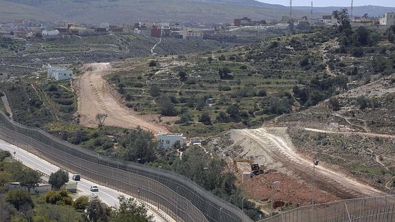 Marruecos ha comenzado unas obras junto al perímetro fronterizo de la valla de Melilla. 