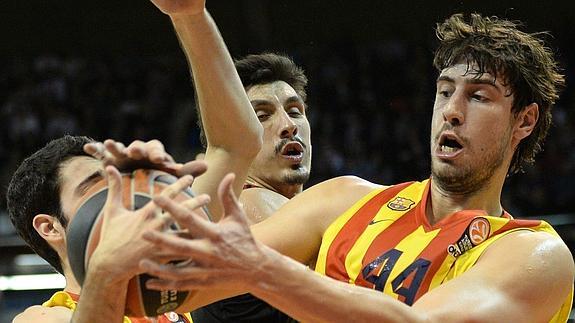 Tomic (d) y Abrines (i).