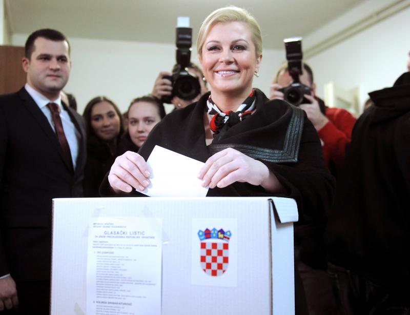 La candidata del partido opositor Unión Democrática Croata (HDZ), Kolinda Grabar-Kitarovic. 