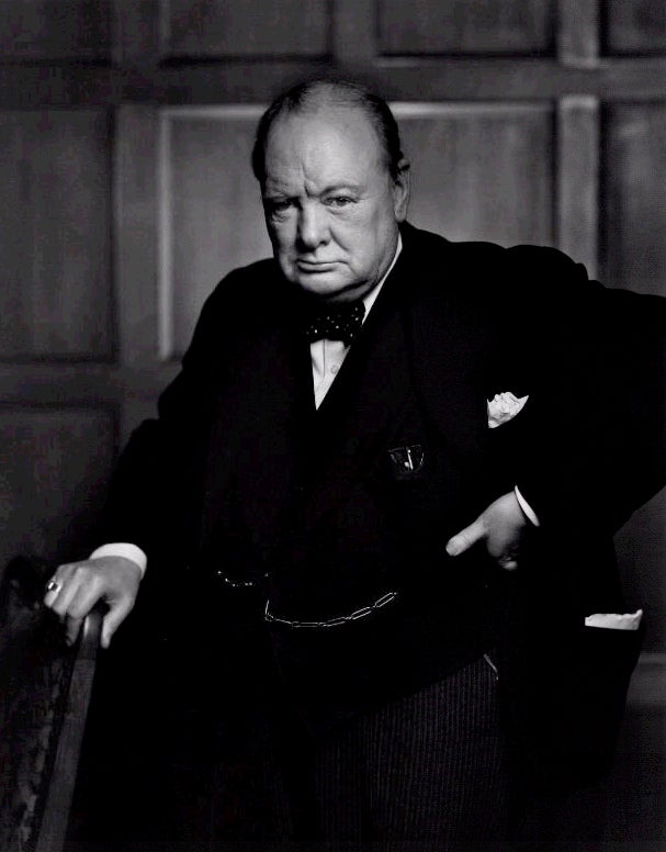 Churchill se convirtió en uno de los maestros de la oratoria tras vencer su miedo a hablar en público.