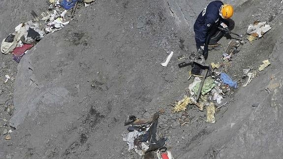 Restos del avión accidentado de Germanwings.