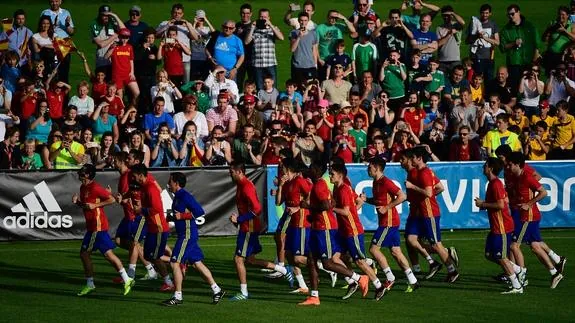 Entrenamiento de la selección española de fútbol. 