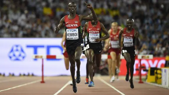 Ezekiel Kemboi, uno de los mejores atletas del mundo en 3000 metros obstáculos.