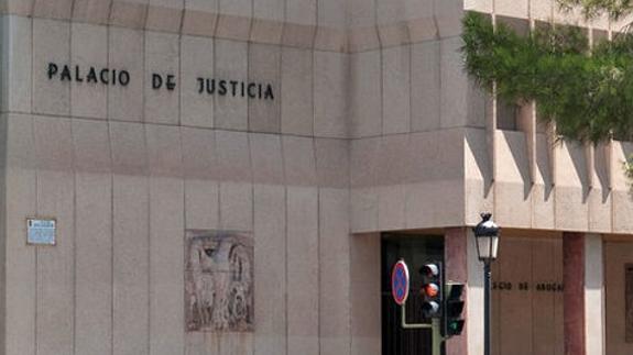 Fachada del Tribunal Superior de Justicia de Castilla-La Mancha.