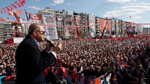 Erdogan, en el acto de campaña en Esmirna. 
