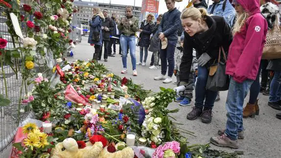 Homenaje a las víctimas del atentado en Estocolmo.