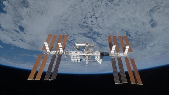 La Estación Espacial Internacional, vista desde el 'Discovery'. 