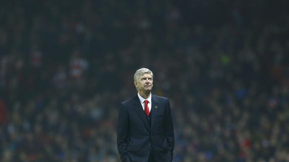 Wenger, en un partido con el Arsenal. 