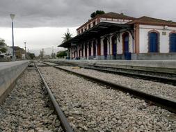 Imagen de la estación de Guadix, que tiene que ser punto de enlace con el Levante. /IDEAL