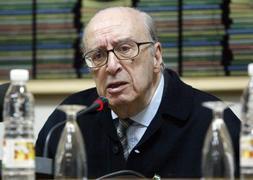 Enrique Iniesta durante la presentación en 2006 de la asociación que lleva su nombre :: G. MOLERO