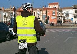 Ciclistas urbanos de Granada reivindican poder circular por la calzada
