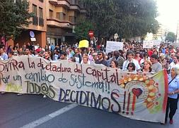 Cabeza de la manifestación en Granada. /A. AGUILAR