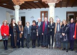 Escritores y responsables del Centro Andaluz de las Letras, ayer en Baeza. :: M. S. C