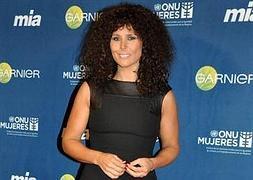 Rosa López luce tipazo en los premios “Cuida de ti”