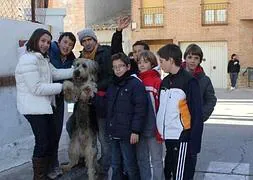 El equipo de El Cuarto Hocio en Muel (Zaragoza).