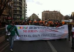 La manifestación recorre el centro de la capital :: A. AGUILAR