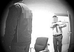 Imágenes captadas durante la investigación por una cámara oculta instalada dentro de un ordenador. :: IDEAL
