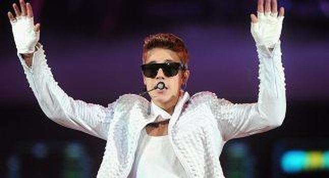 Miedoso Justin Bieber va a juicio ahora