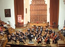 Una anterior actuación de la Orquesta Ciudad de Granada. / ROMÁN