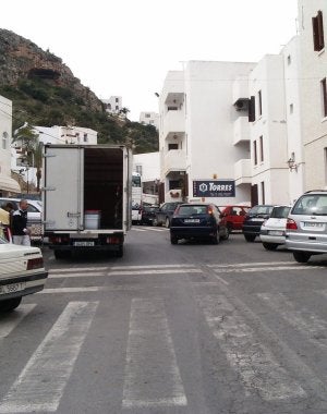 La ciudad andorrana de Encamp está hermanada con Mojácar y recibirá este año el Indalo de Oro. :: IDEAL