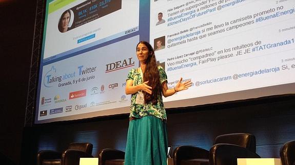 Yoani Sánchez, filóloga y periodista, durante su intervención ayer en el Parque de las Ciencias.