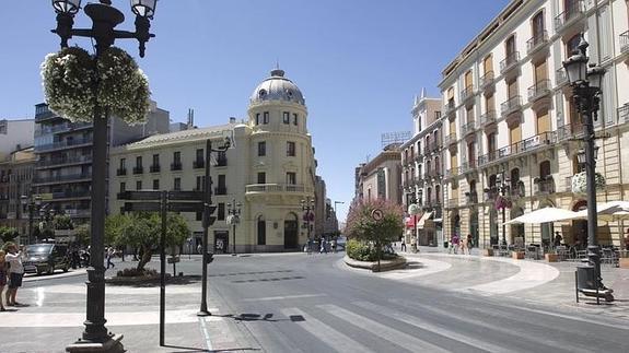 Dos jóvenes infractores realizarán labores de limpieza viaria en Granada