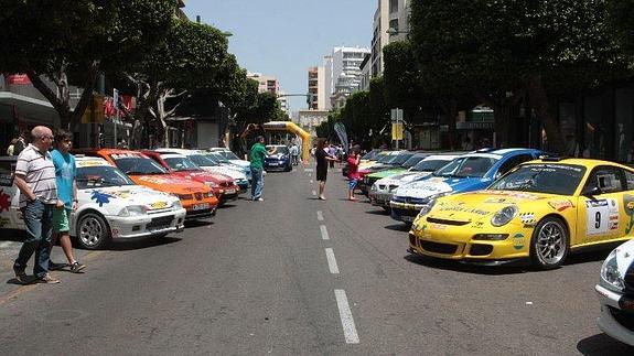 Paseo de Almería, donde se concentrarán hoy los vehículos participantes en la prueba almeriense 