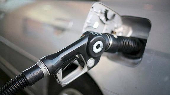 Gasolina y gasóleo suben hasta casi un 0,3%