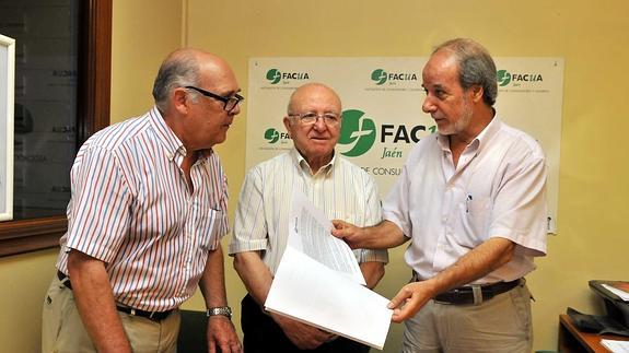 FACUA denuncia a Linaqua por «mercadear» con los datos personales de sus clientes