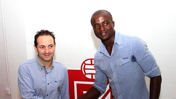 Nounkeu llega con la esperanza de "ver crecer al Granada CF en este año"