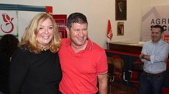 Flor Almón arrasa en las primarias de Motril