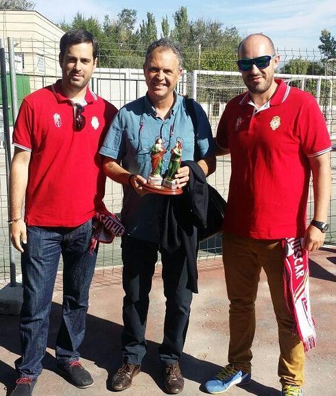 La Peña Granadinista de Huéscar premia a Joaquín Caparrós y a Fran Rico