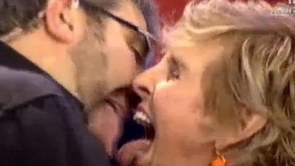 Caliente: 'Gran Hermano 15': El beso con lengua de Mercedes Milá y Florentino Fernández