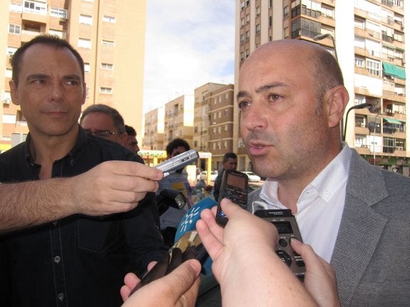 Clemente García, ex delegado de Medio Ambiente, tras prestar declaración en los juzgados.