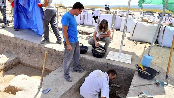 Cultura musealiza el Mosaico de Los Amores con la recreación de la estancia original