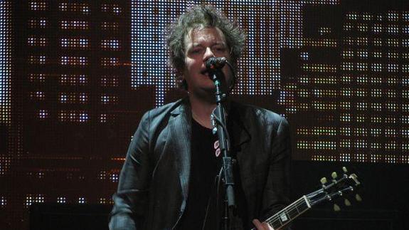 ¡Alarma!: Jason White, guitarrista de Green Day, tiene cáncer de amígdalas