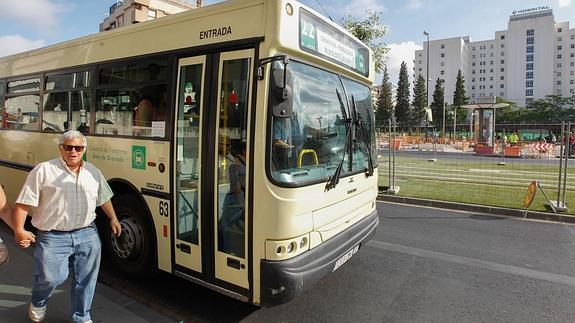 18 pueblos perderán sus autobuses si no pagan la deuda que arrastran