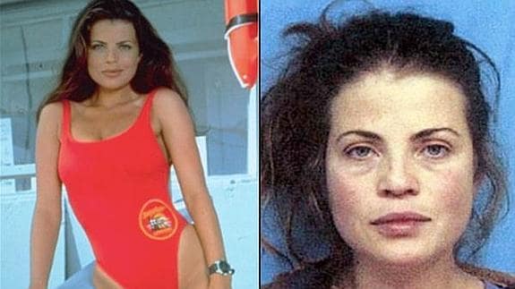 ¿qué Fue Decaroline Holden De Los Vigilantes De La Playa Yasmine Bleeth Idealemk 2164